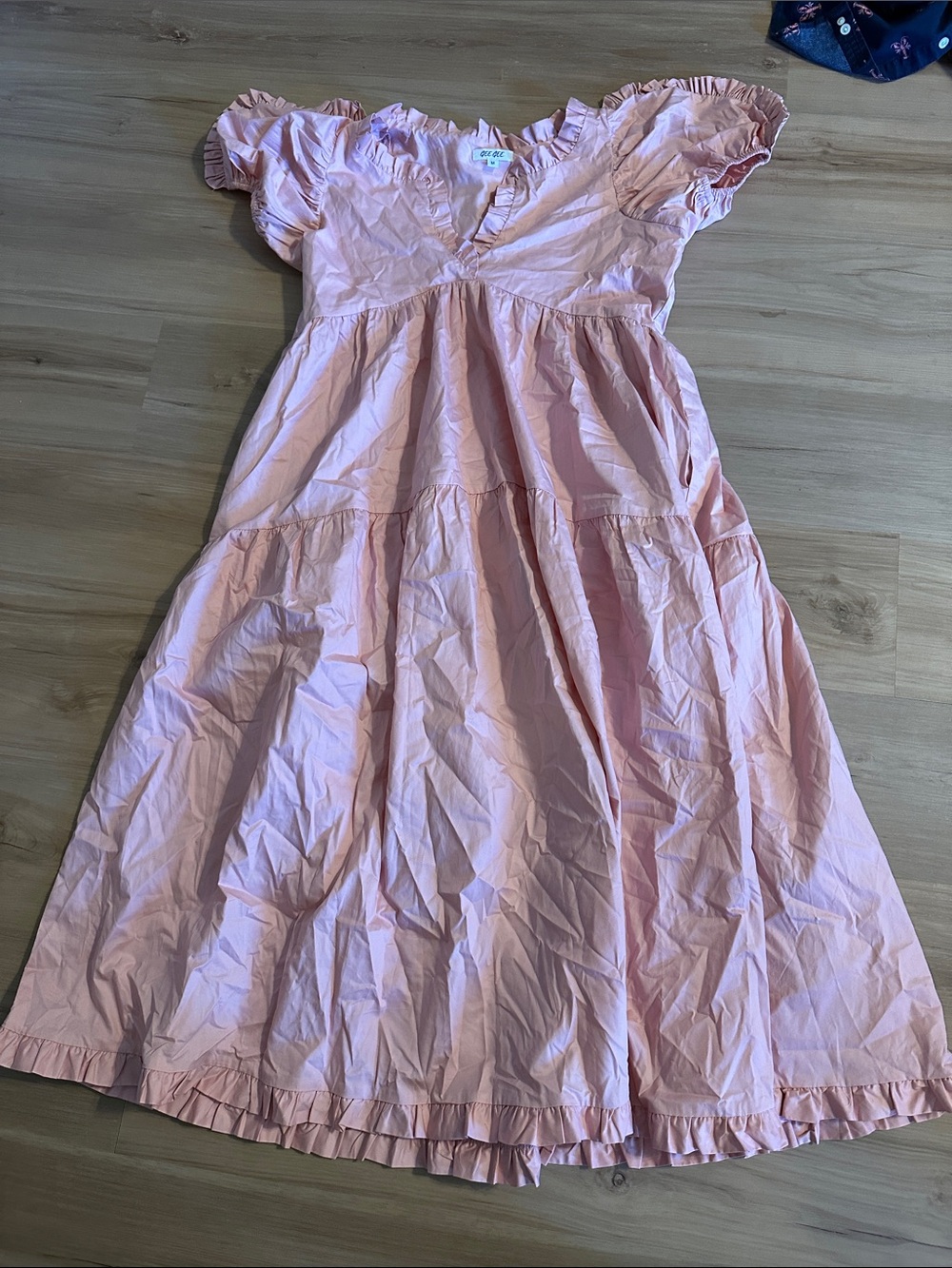 Ruffle-Sleeve Tiered Casual Dress in Light Pink